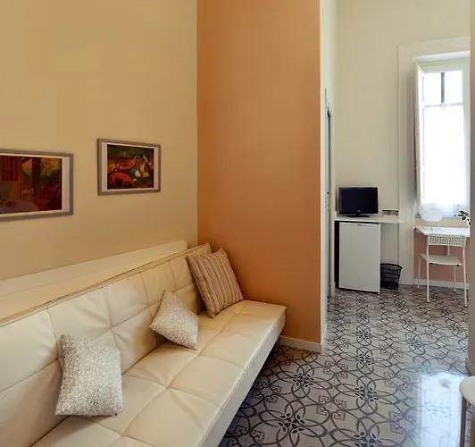 *1*7*4* Via Roma Отель типа 